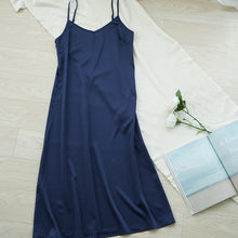 Load image into Gallery viewer, High quality women dress Summer spaghetti satin long dress very soft smooth M30262