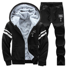Load image into Gallery viewer, BOLUBAO New Men Set Fashion Brand Tracksuit Lined Thick Sweatshirt + Pants Sportswear Suit Male Winter Suit
