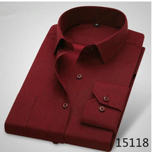 Load image into Gallery viewer, DAVYDAISY Hot Sale High Quality Men Shirt Long Sleeve Twill Solid Causal  Formal Business Shirt Brand Man Dress Shirts DS085
