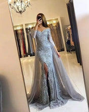 Load image into Gallery viewer, Black Muslim Evening Dresses 2019 Mermaid 3/4 Sleeves Lace Beaded Slit Tulle V-Neck Dubai Kaftan Saudi Arabic Long Evening Gown
