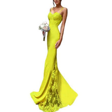 Load image into Gallery viewer, Women&#39;s Mermaid Bridesmaid Dresses Spaghetti Straps Lace Satin Bridesmaid Dresses Applique Prom Dresses Long Wedding Guest Dress
