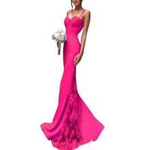 Load image into Gallery viewer, Women&#39;s Mermaid Bridesmaid Dresses Spaghetti Straps Lace Satin Bridesmaid Dresses Applique Prom Dresses Long Wedding Guest Dress
